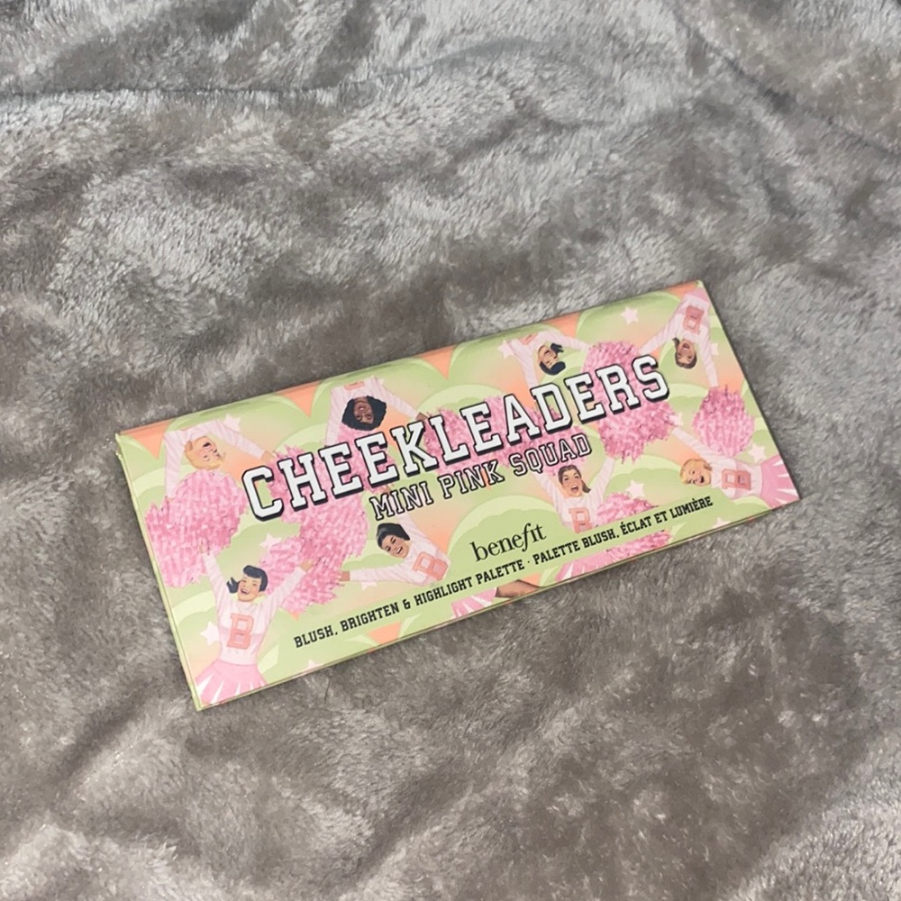 Benefit Cheekleaders Blush & Highlight Palette